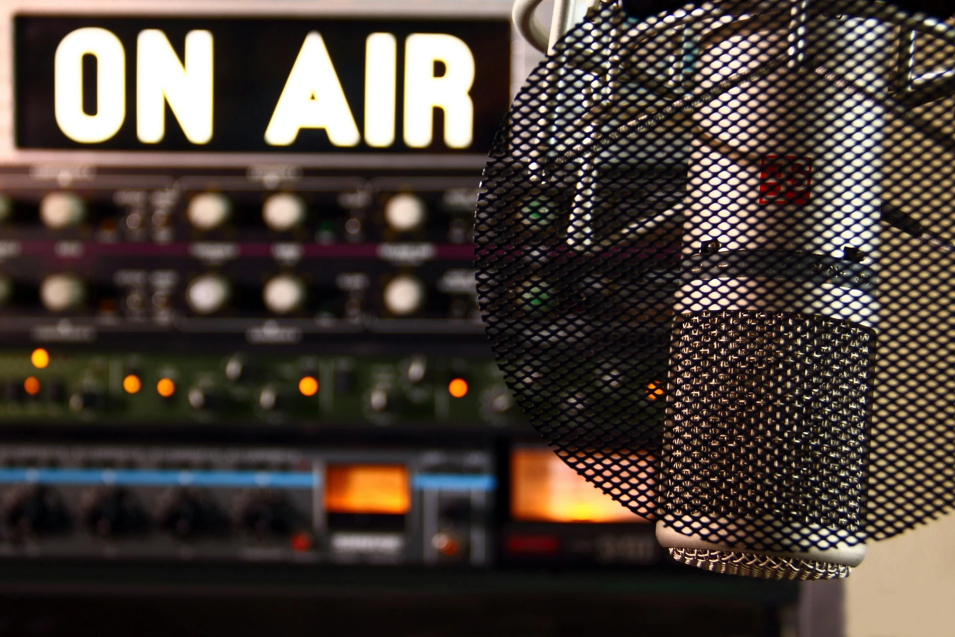 Publicitate și radio